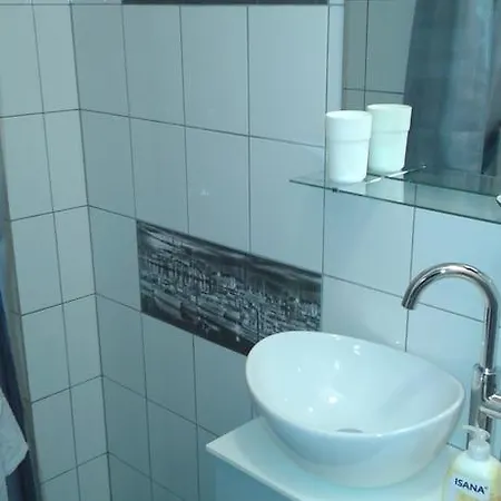 Bryza I I Ii アパート *